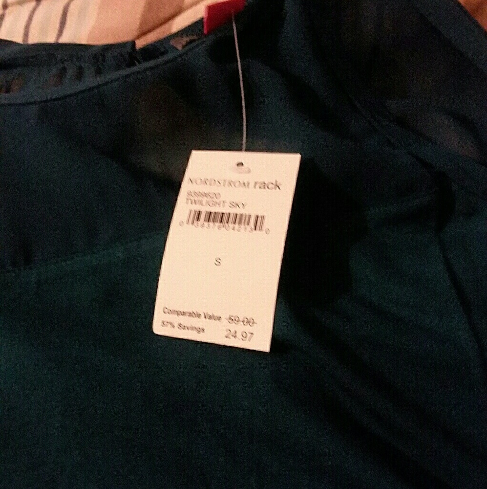 Vince Camuto Mixed Media sleeveless too